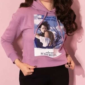 Cropped Edward scissors hands hoodie